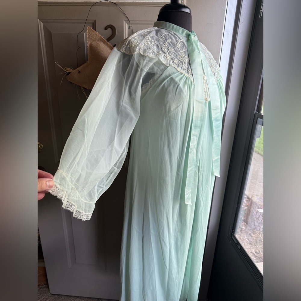 Vintage 50/60s Corsage sea foam sheer pixie two piece peignoir set, size medium - Picture 12 of 16